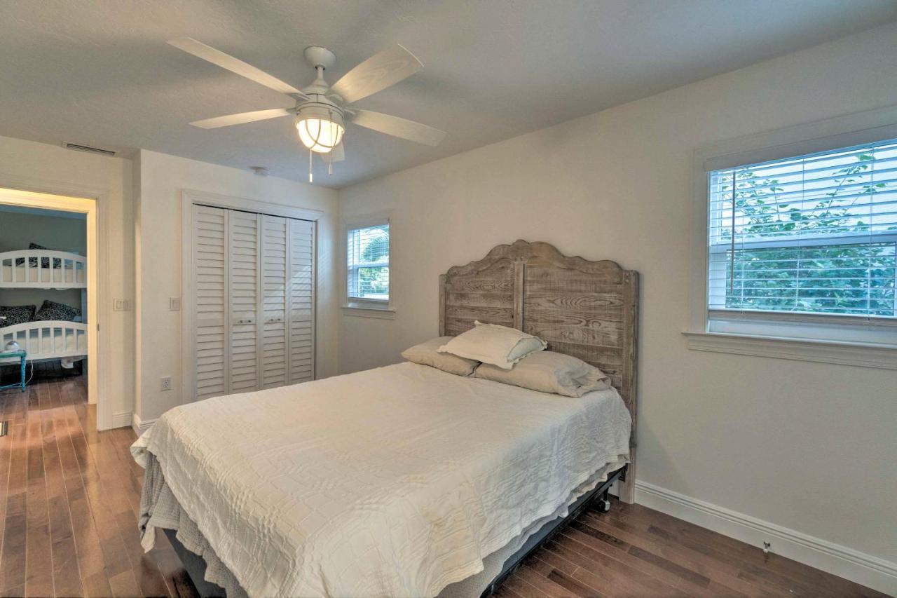 Bright Sarasota Bungalow - 5 Mi To Siesta Beach! Exterior photo